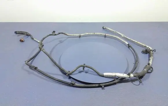 Audi A5 8T 8F Fuel line pipe 8K0131984S