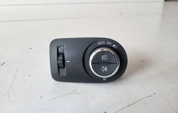 Opel Crossland X Light switch 39050763