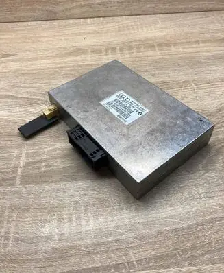 Audi A4 S4 B6 8E 8H Bluetooth control unit module 8P0862335D