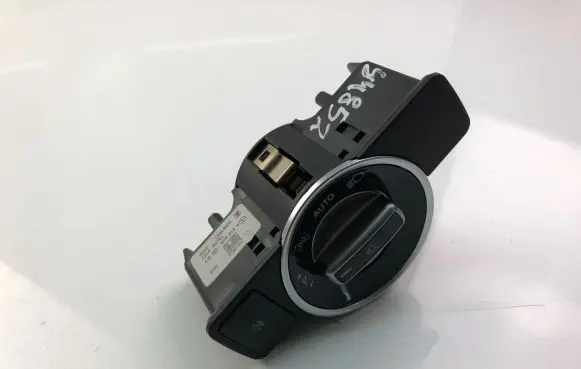 Mercedes-Benz A W176 Light switch A2129050551