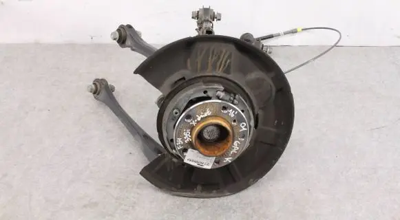 BMW 3 GT F34 Rear wheel hub spindle/knuckle 6798983 33326798983 6884694
