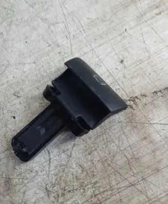 Volvo XC90 Hand brake release handle 8683963