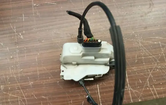 Front door lock