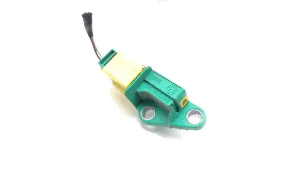 Volkswagen Touran II Airbag deployment crash/impact sensor 5M0909606A 5WK43658