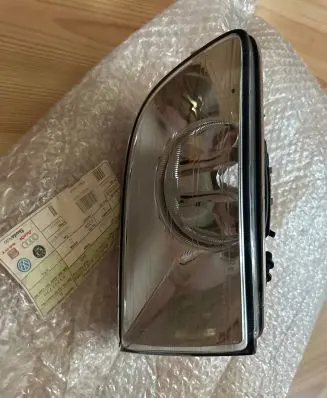 Skoda Octavia Mk2 (1Z) Front fog light 1Z0941700A C0040226 10941790A