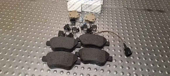 Fiat Panda II Brake pads (front) 77364798 68094008AA