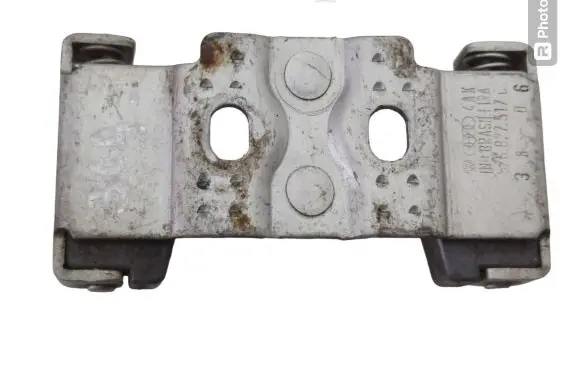 Volkswagen Fox Rear door lock loop/hook striker 5Z6827517C