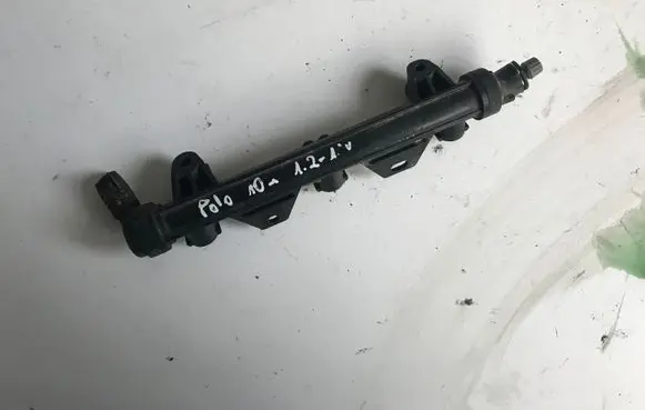 Volkswagen Polo V 6R Fuel main line pipe 03E133320A
