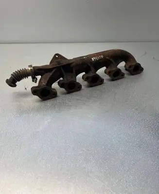 Volvo XC90 Exhaust manifold 30637797