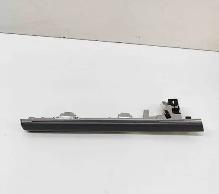Volkswagen Touareg III Dashboard glove box trim 762853262R