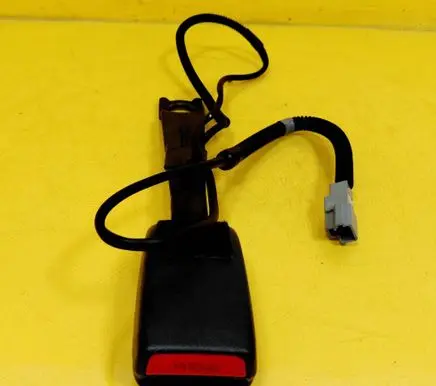 Toyota Auris 150 Front seatbelt buckle 