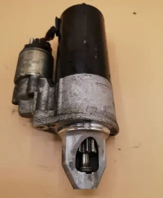 Mercedes-Benz E W211 Starter motor 0001115051 A0061514401