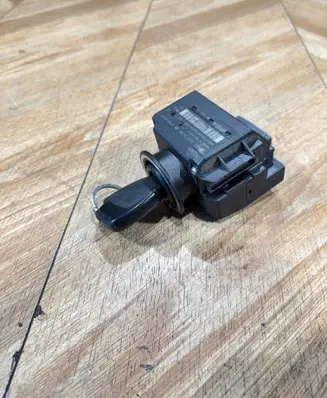 Mercedes-Benz E W211 Ignition lock 2115451008 4002784470206166