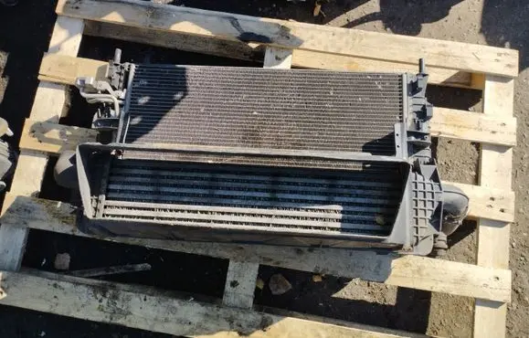 Ford Focus Radiator set 
