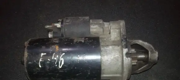BMW 7 E38 Starter motor 1005821788 0001108157