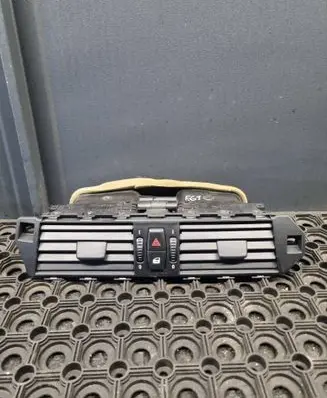 Dash center air vent grill