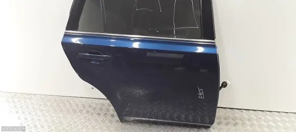 Subaru Legacy Rear door