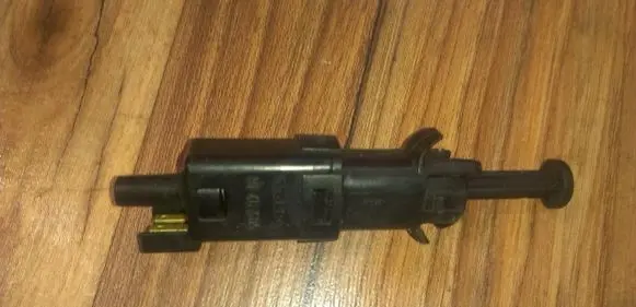 Volvo S40, V40 Brake pedal sensor switch 9146505