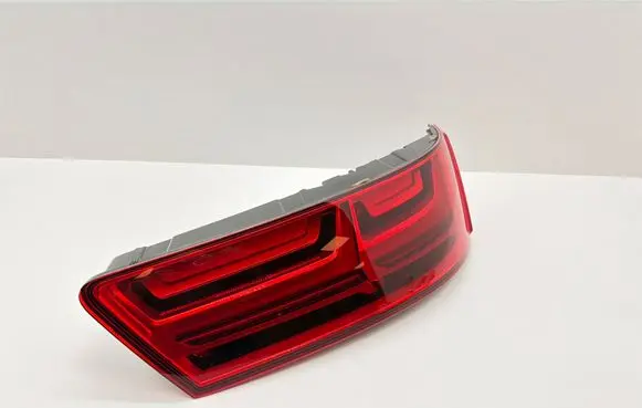 Audi Q7 4M Tailgate rear/tail lights 4M0945094D