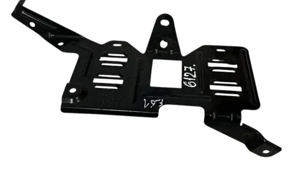 BMW 5 E60 E61 Sound amplifier holder/bracket 6925443