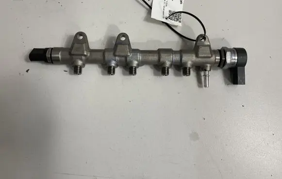 BMW 5 G30 G31 Fuel main line pipe 8514154