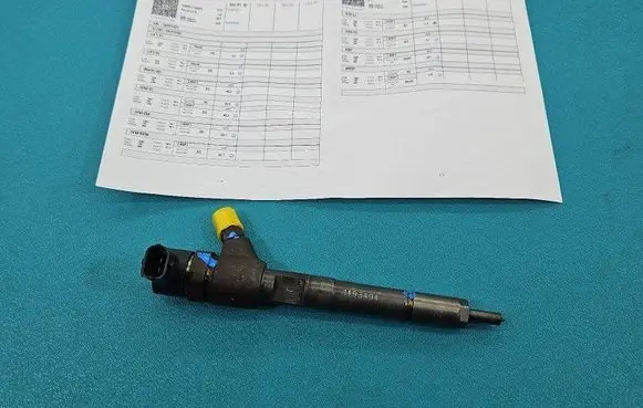 Fuel injector