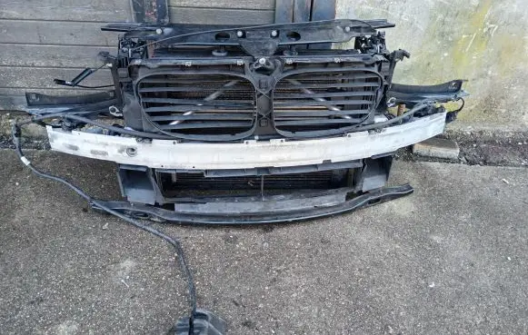 BMW 7 F01 F02 F03 F04 Radiator support slam panel 8022738