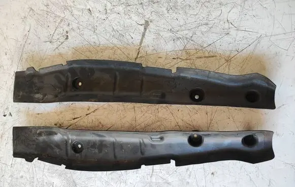 Audi A5 Fender end trim 8W6821111 8W6821112