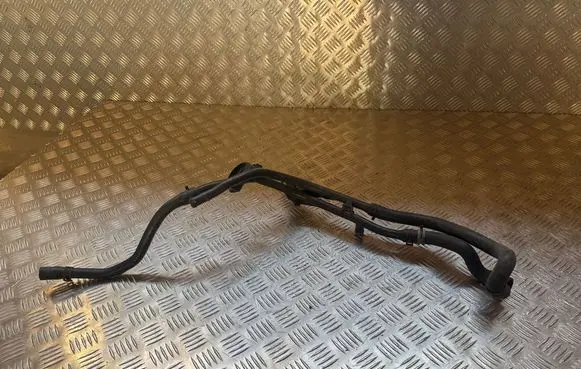 Engine coolant pipe/hose