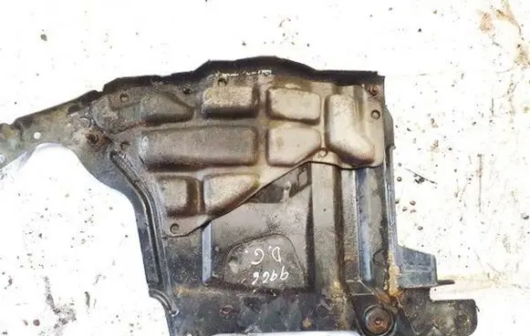 Nissan Primera Engine splash shield/under tray