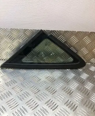 Volkswagen Touran I Front triangle window/glass 1T0845411