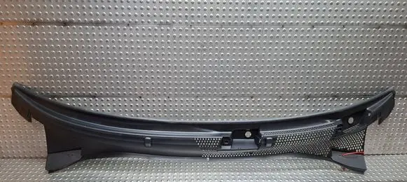Wiper trim