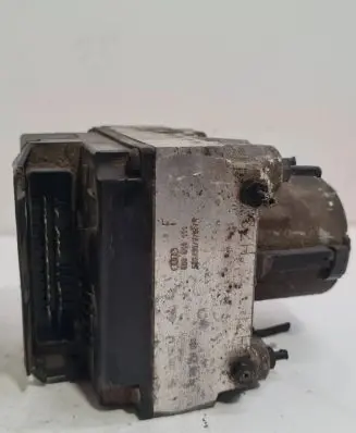 Audi A4 S4 B5 8D ABS Pump 8D0614111