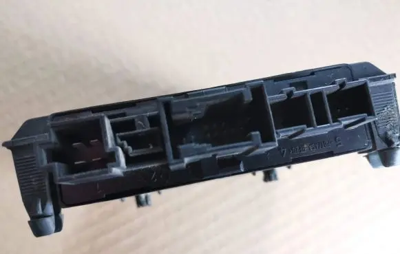 Mercedes-Benz C W203 Door control unit/module 2038206626 351391