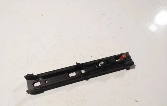 Peugeot 407 Seat belt adjustment rail 5507371c