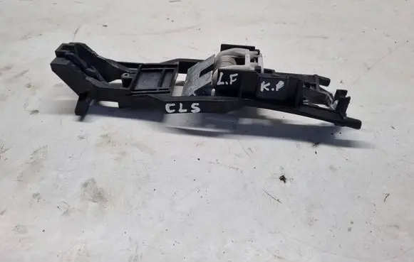 Mercedes-Benz CLS C219 Front door exterior handle