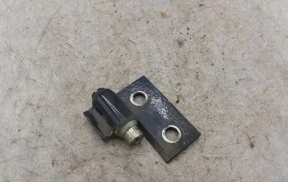 BMW 5 E39 Rear door upper hinge NOCODE