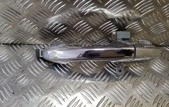 Honda CR-V Front door exterior handle