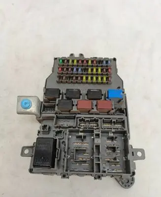 Honda Accord Fuse module A000011 050503 SG20QRY4