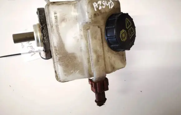 Volvo XC90 Brake fluid reservoir 03350886151 033508-86151