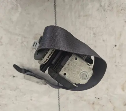 Dodge Caliber Rear seatbelt P0xy26bd5ac