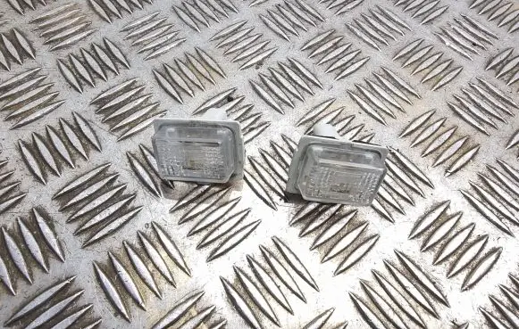 Mercedes-Benz E W212 Number plate light A2218200856
