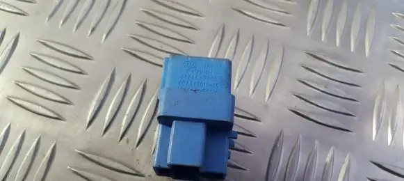 Nissan Primera Other relay 252309f900 4ra940010-65