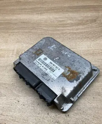 Volkswagen PASSAT B5 Engine control unit/module ECU 3B0907557D 5WP4367