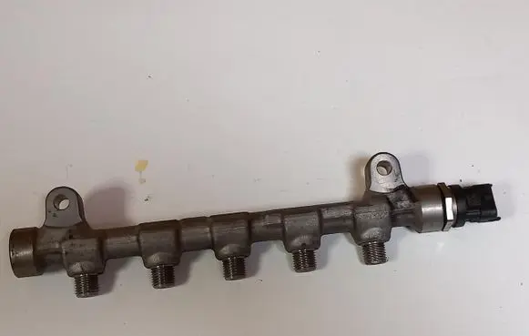 Hyundai ix35 Fuel main line pipe 314002A420