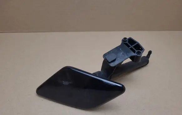Volvo V50 Headlight washer spray nozzle 30744954