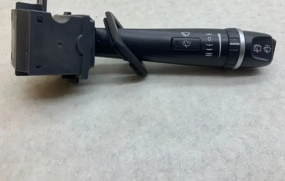 Volvo V70 Wiper control stalk 30739218 06W39D