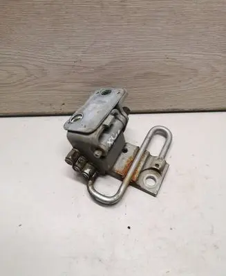 Audi A3 S3 8P Front door lower hinge 8E0831412B