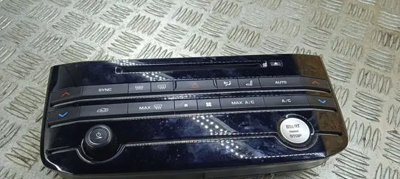 Jaguar F-Pace Climate control unit JK8318C858FB