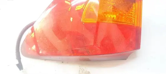 Lexus IS 220D-250-350 Rear/tail lights